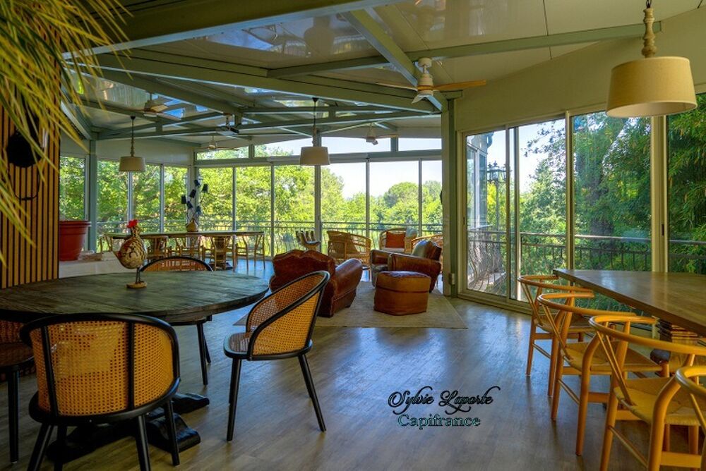 Propriete à vendre 14 pièces SAINTE LIVRADE SUR LOT (47)Sainte-Livrade-sur-Lot  Propriété de caractère à projets multiples en b