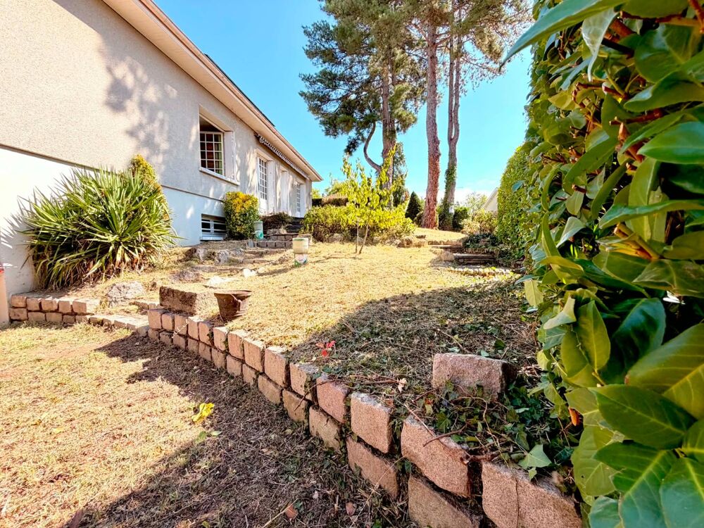 Maison 6 pièces 159 m² · à Feurs · 159 m² · 209 000 €