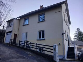  Immeuble à vendre 14 pièces 218 m²