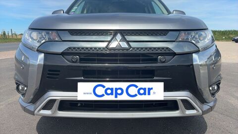 Outlander 2.4 MIVEC 224 Plug in Hybrid 4WD CVT Business 2019 occasion 76230 Isneauville