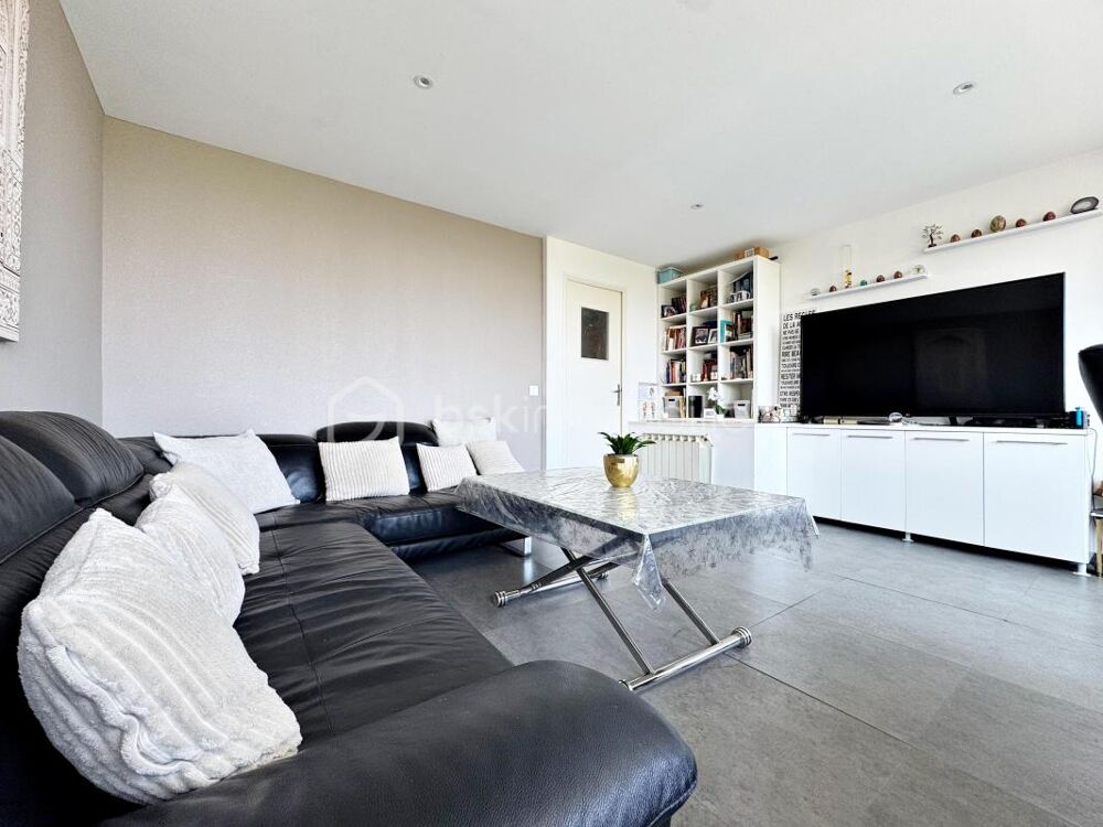 Vente Duplex/Triplex DPT VAR - HYERES-LES-PALMIERS - APPARTEMENT T4 de 73 m² EN DUPLEX - 2 EME ET 3 EME ETAGE Hyeres