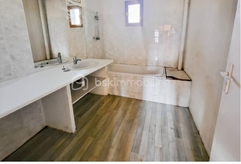 � vendre  Propri�t�/ch�teau Embrun (05200)