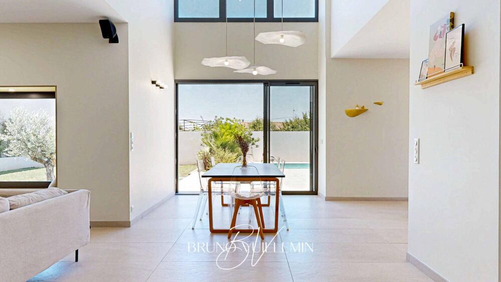 VILLA D'ARCHITECTE CLASSEE DOUBLE A / PISCINE, GARAGE & CARPORT / 2 SUITES et 3 CHAMBRES