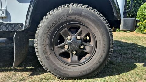 Defender 3 2.2 TDCi 122 4WD SE 2012 occasion 89770 Chailley