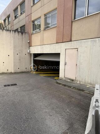  Parking / Garage � vendre 12 m�