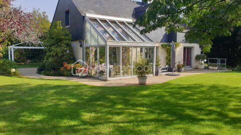   Pavillon d'architecte Maison - 8 pi�ce(s) - 172 m�