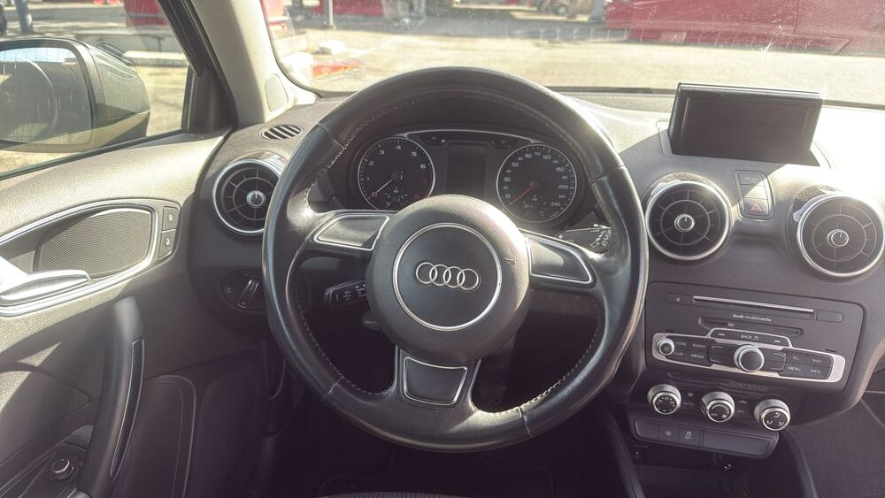 A1 1.0 TFSI Ultra 95 Ambiente 2016 occasion 13008 Marseille