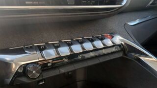 3008 1.6 THP 225 Hybrid e-EAT8 Allure Pack 2022 occasion 42153 Riorges