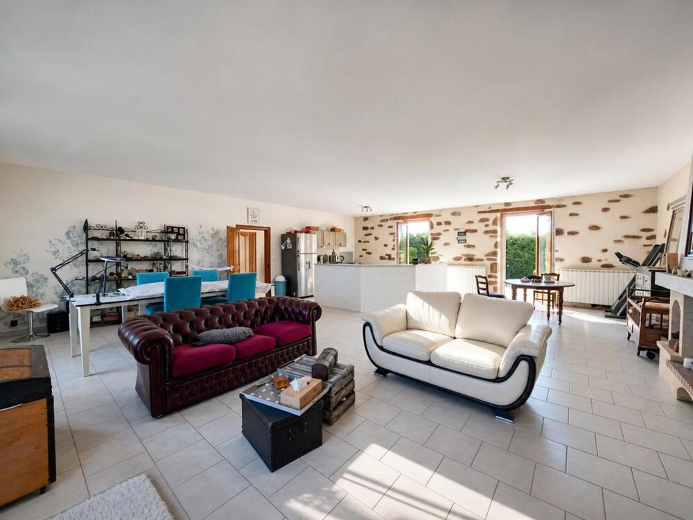 Vente Maison Maison avec dépendance sur 6000m2 de terrain Crevant