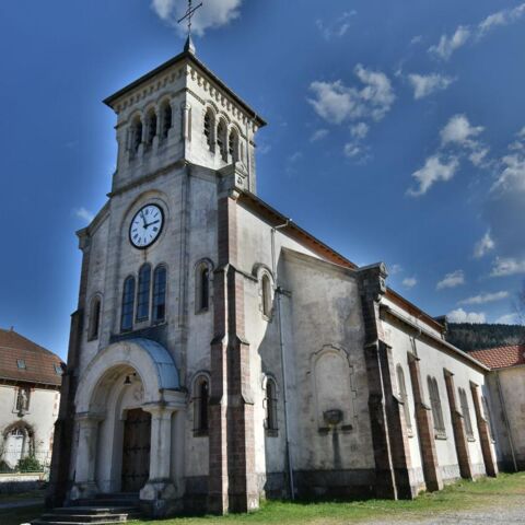   Chapelle d�sacralis�e 1901  (88130 )  CORNIMONT Propri�t�/ch�teau - 4 pi�ce(s) - 550 m�