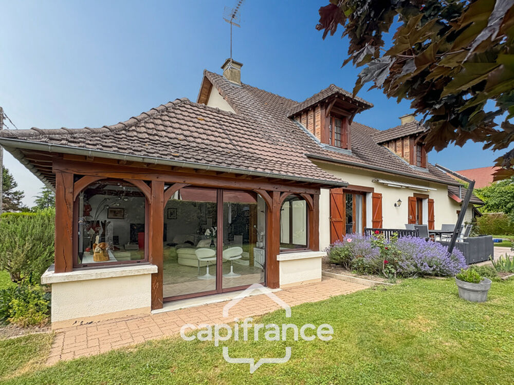 Superbe maison familiale de 175 m² sur terrain arboré de 1209m² !