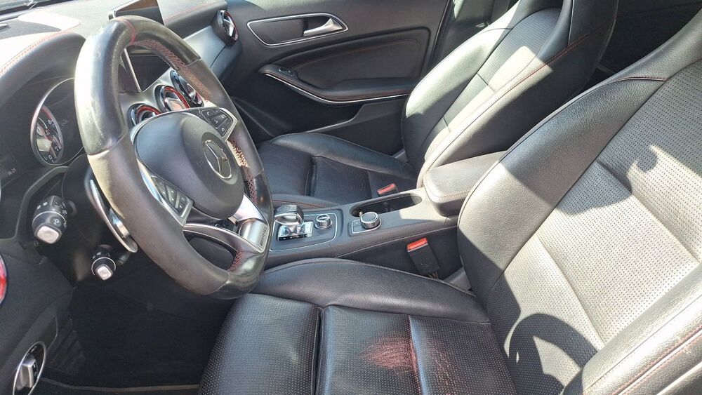 Classe GLA I 45 AMG 381 4Matic 7G-DCT - Automatique 2016 occasion 59590 Raismes