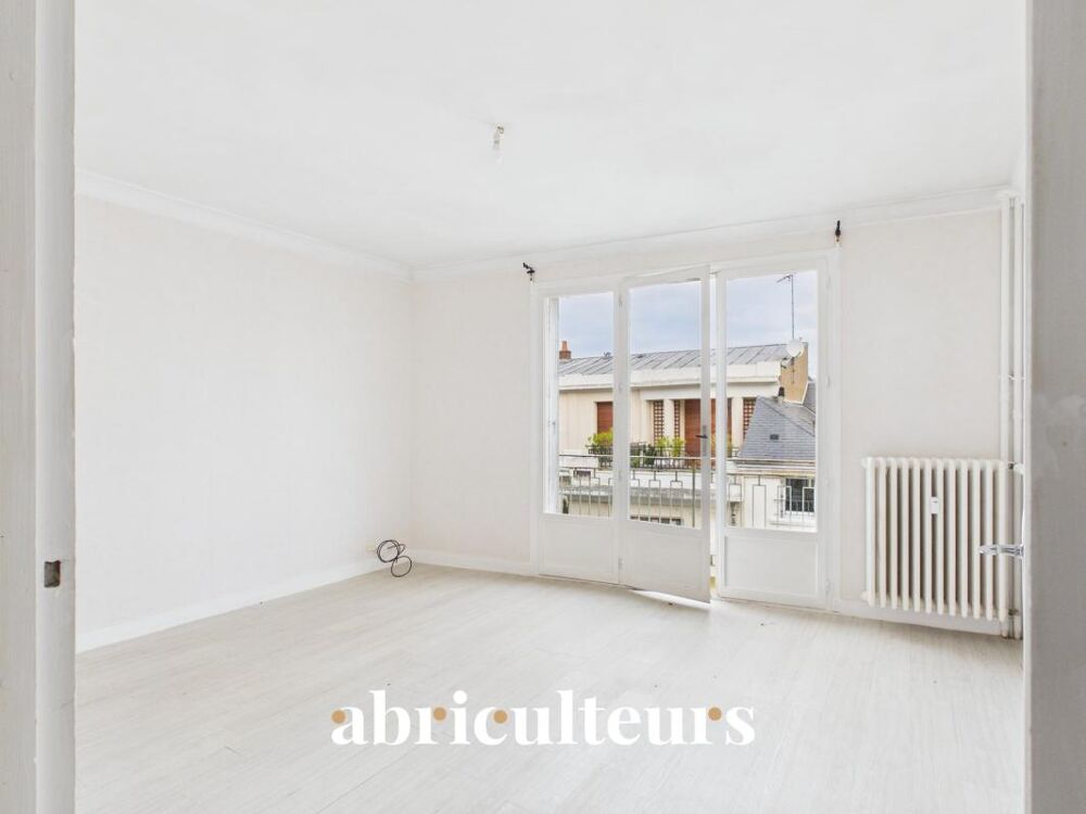 Appartement T2 avec terrasse et balcon, au coeur du quartier Salengro en vente à TOURS centre (37000)