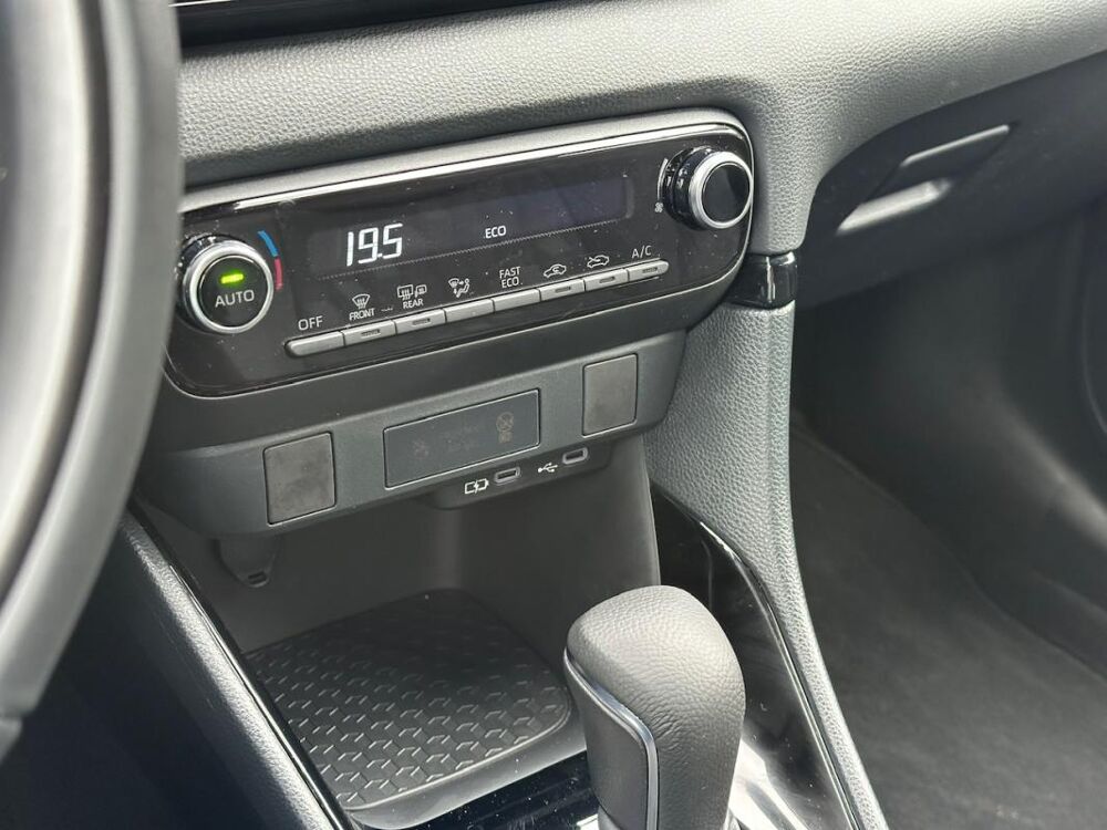 Yaris IV HYBRIDE 116H DESIGN 2024 occasion 78240 Chambourcy