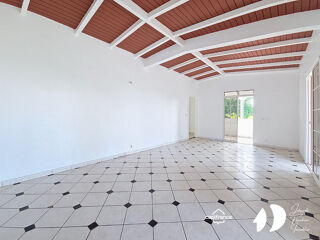  Appartement à louer 3 pièces 94 m²