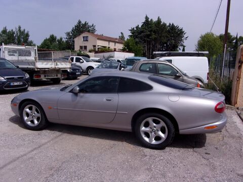 XK8 Coup&eacute; 4,0 V8 BVA 3Ptes 2001 occasion 13510 &Eacute;guilles