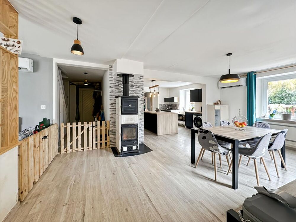 Vente Maison Maison Saint-Amarin 6 pièces, 165 m2, terrain 5,32 ares Saint amarin