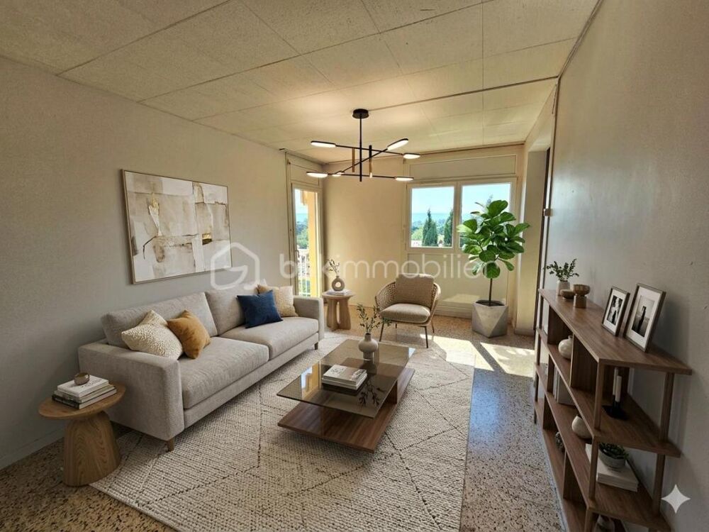 ? DERNIER ÉTAGE  69 m²  3 CHAMBRES  2 BALCONS  VUE ÉTANG  121 000 € ?