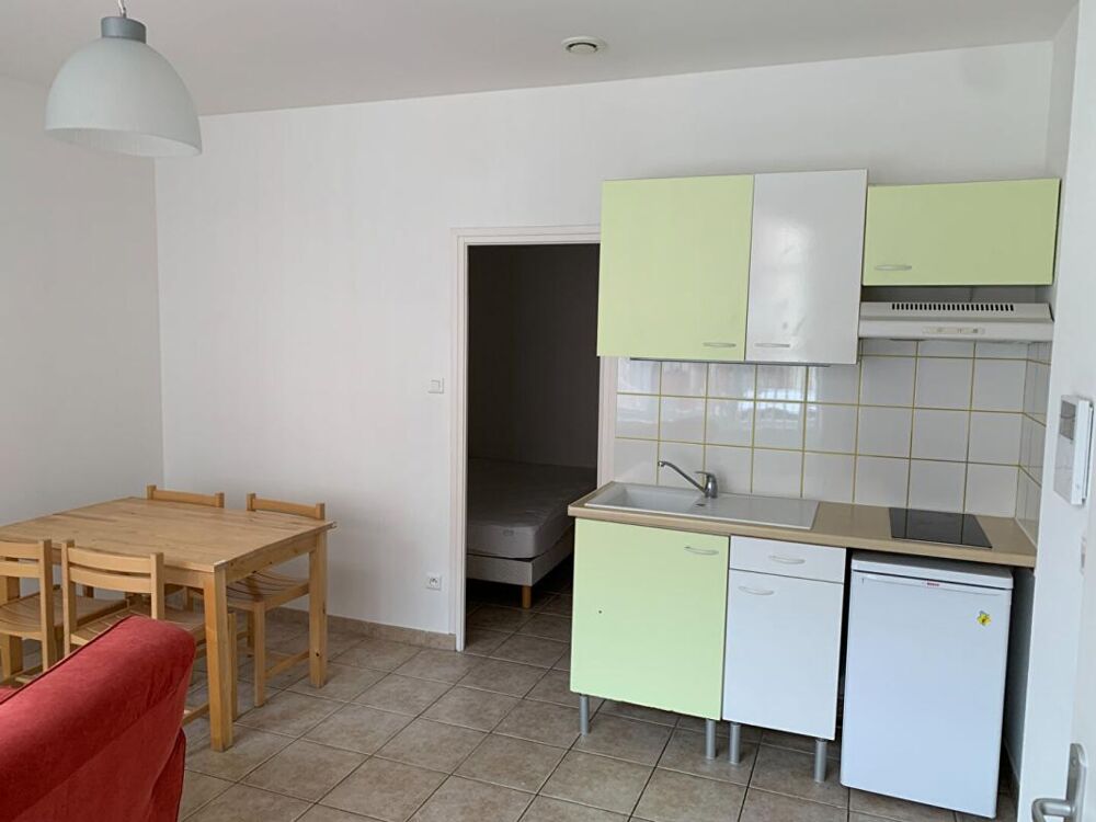 Location Appartement ROANNE - APPARTEMENT T2 MEUBLE CLIM Roanne