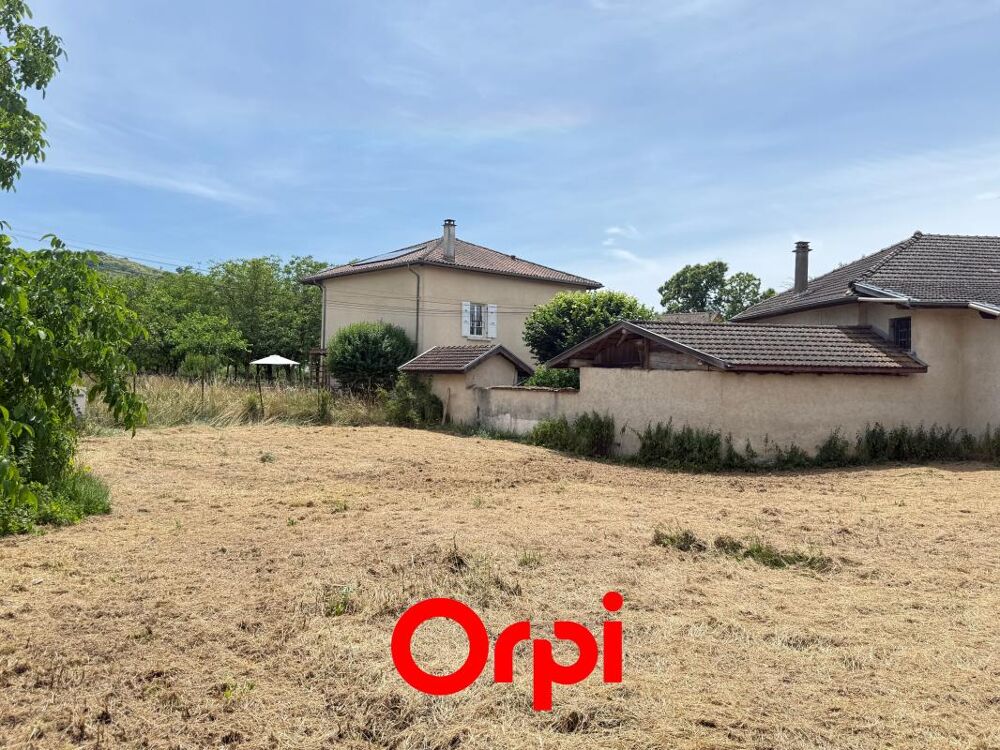 Vente Terrain Dans le quartier du Mathais – Beau terrain plat de 712 m² Saint etienne de saint geoirs
