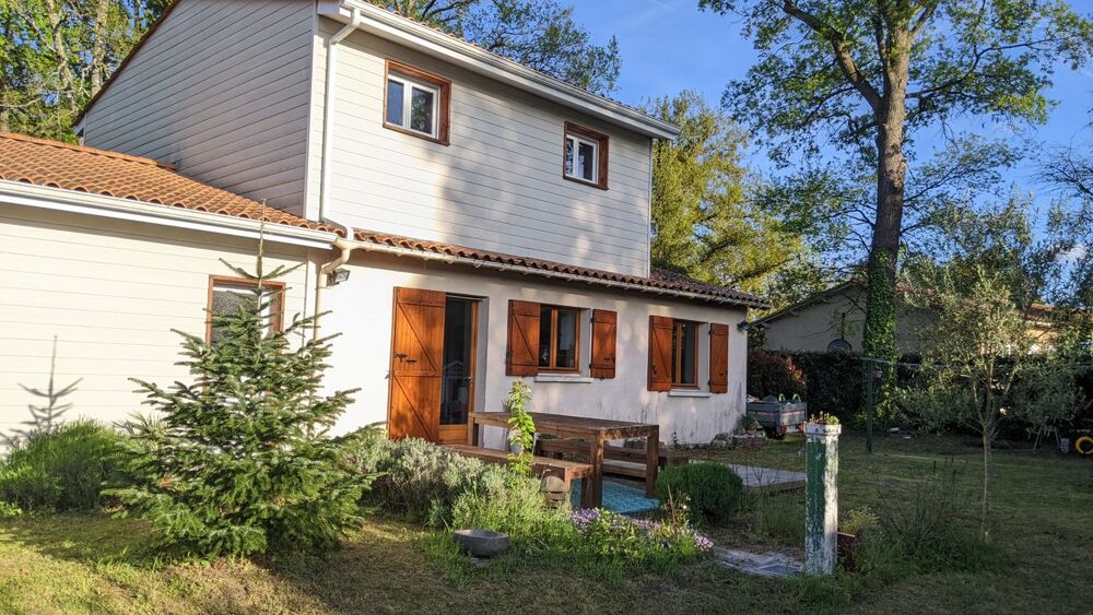 Location Maison Maison de 120m2 à louer sur Castelnau-de-Médoc Castelnau de medoc