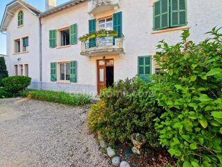  Propriété/château à vendre 11 pièces 382 m²
