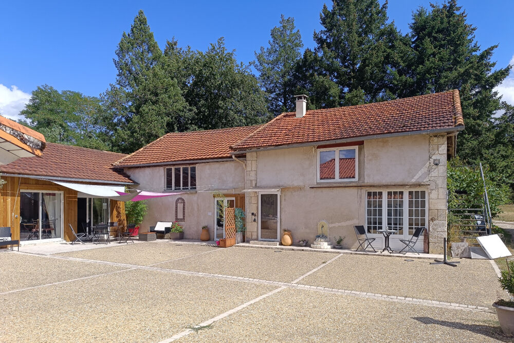 Vente Propriété/Château Propriété de trois maisons au calme Montrem
