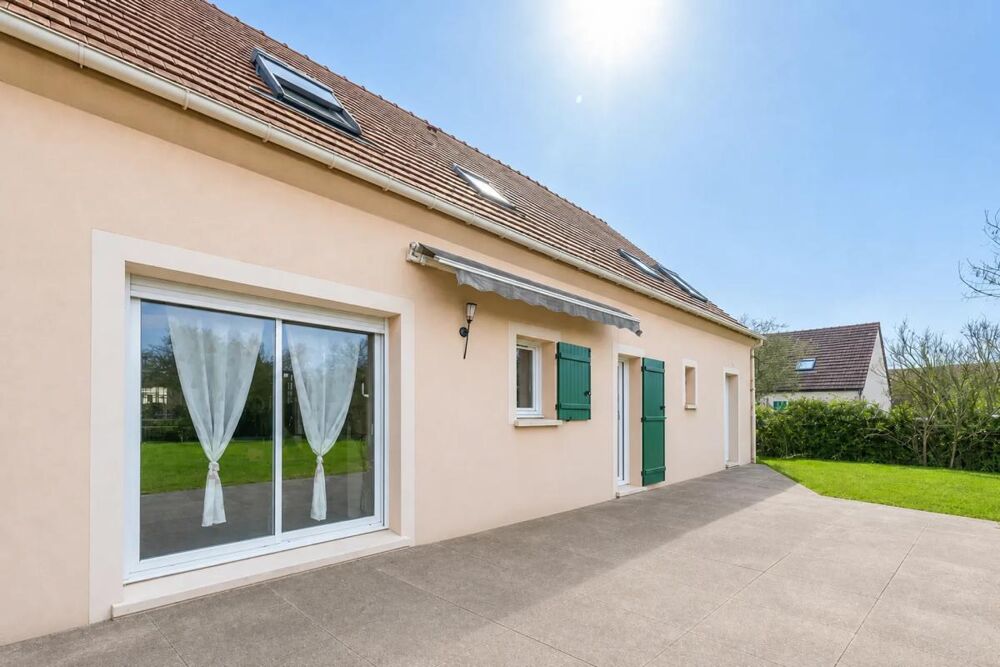 Maison familiale moderne de 200 m² avec jardin spacieux