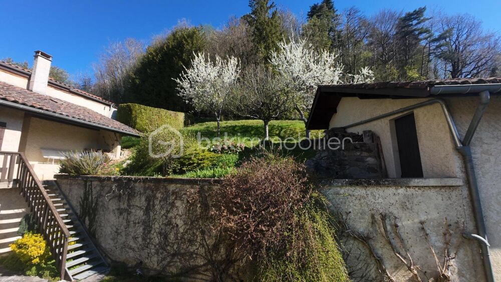 Vente Maison ? Saint-Nicolas-de-Macherin – Maison 7 pièces – 152 m² de tranquillité et de potentiel! Voiron