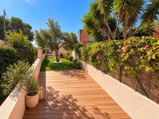 Vente Maison RARE À LA VENTE – MAISON DE CHARME AU CŒUR DE LA CALANQUE DE NIOLON 13740 LE ROVE Le rove