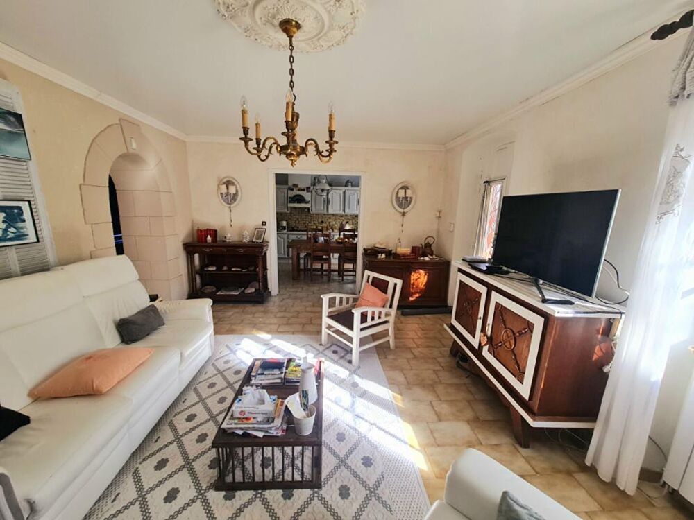 Limite Gard/Ardèche - Charmante maison sur 4 hectares de terrain