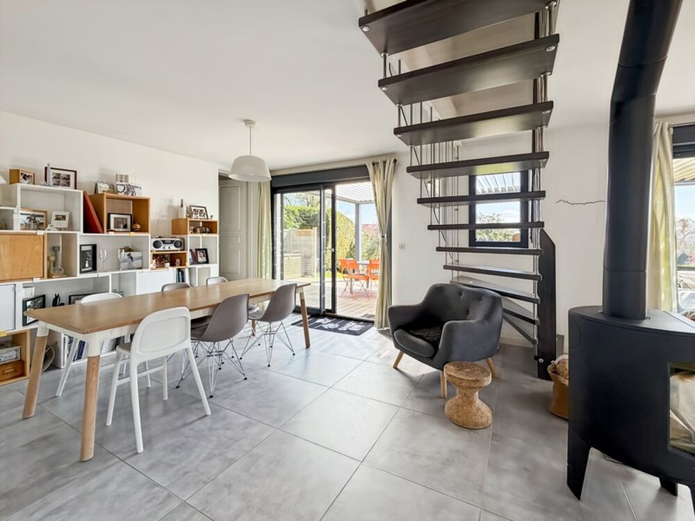 � vendre  Maison Gex (01170)