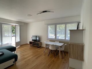 Appartement à louer 3 pièces 74 m²