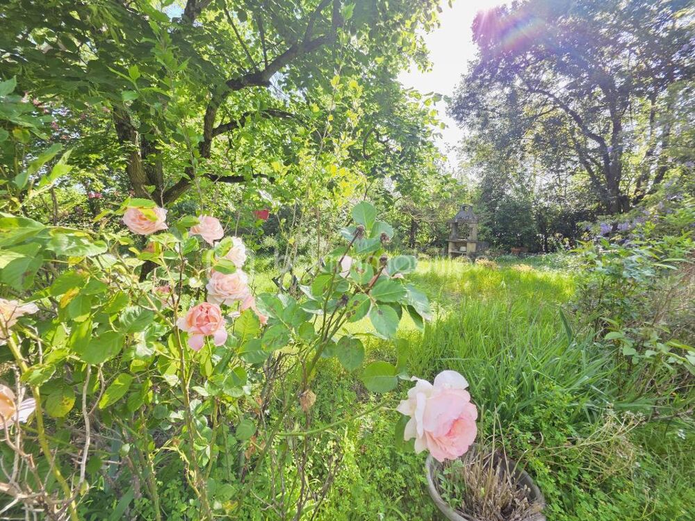 ROQUEFORT-MAISON EN PIERRE A RENOVER 110 m² - JARDIN- COMMODITES A PIED