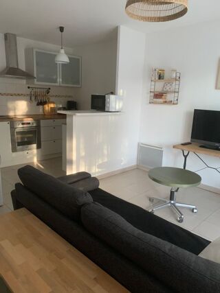  Appartement à louer 2 pièces 44 m²