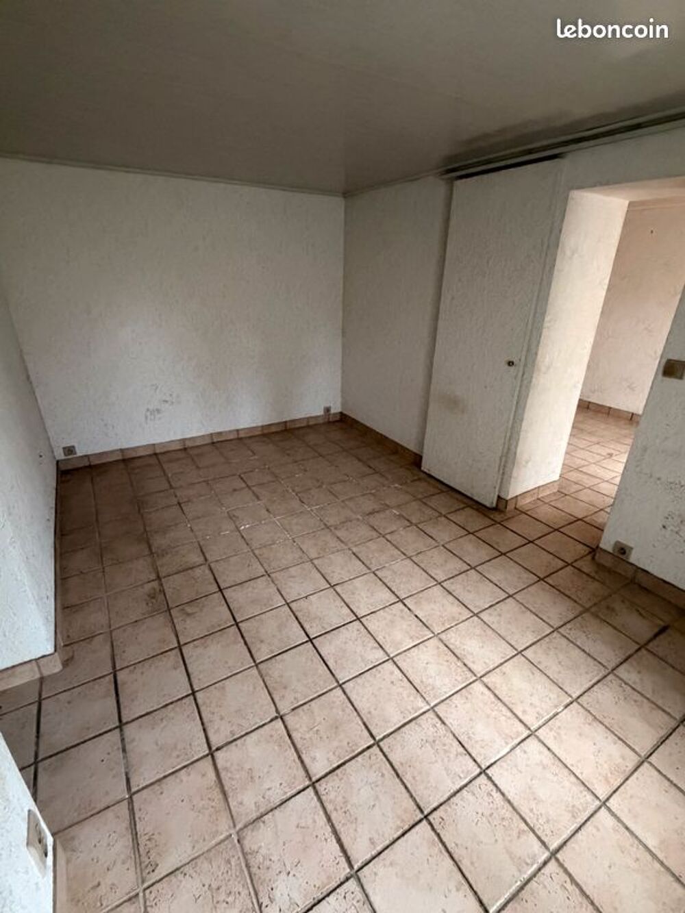Maison 91,3m2 + 14 m2 combles aménageables, 319m2 de terrain-Sours- 10 min Chartres- chaudière récente