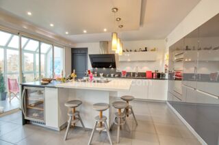  Appartement à vendre 6 pièces 220 m²