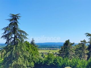 Vente Maison Givry (71) Maison à vendre de 250.43 m² - 6 pièces - terrain de 3 373 m² piscine ! Givry