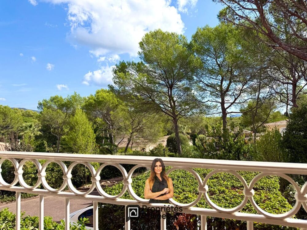 Vente Villa Villa plein Golf Saint Raphael 6 pièces 172 m2, jardin paysager et piscine Saint raphael