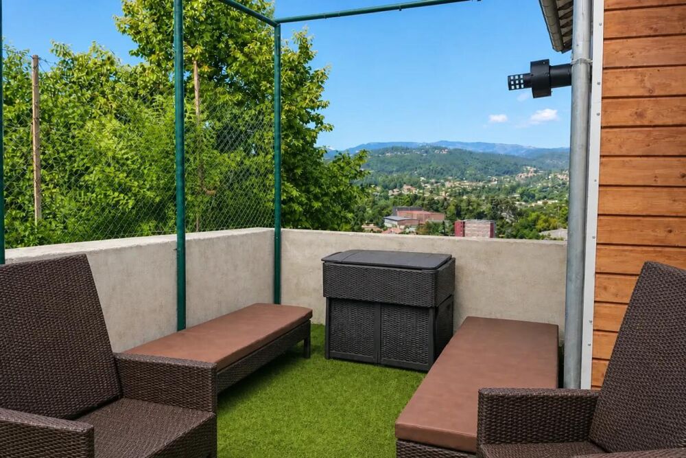 Vente Maison Une perle rare, nichée au cœur d'un écrin de verdure Aubenas