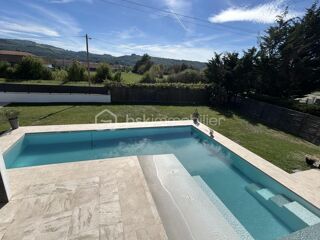  Maison  vendre 8 pices 217 m