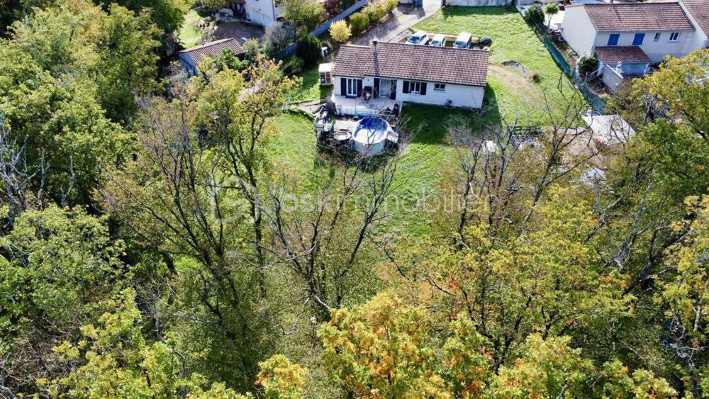 Vente Maison BÉRUGES – Maison de plain-pied de 106 m² sur terrain constructible de 1 685 m² avec bois de 4 750 m² Beruges