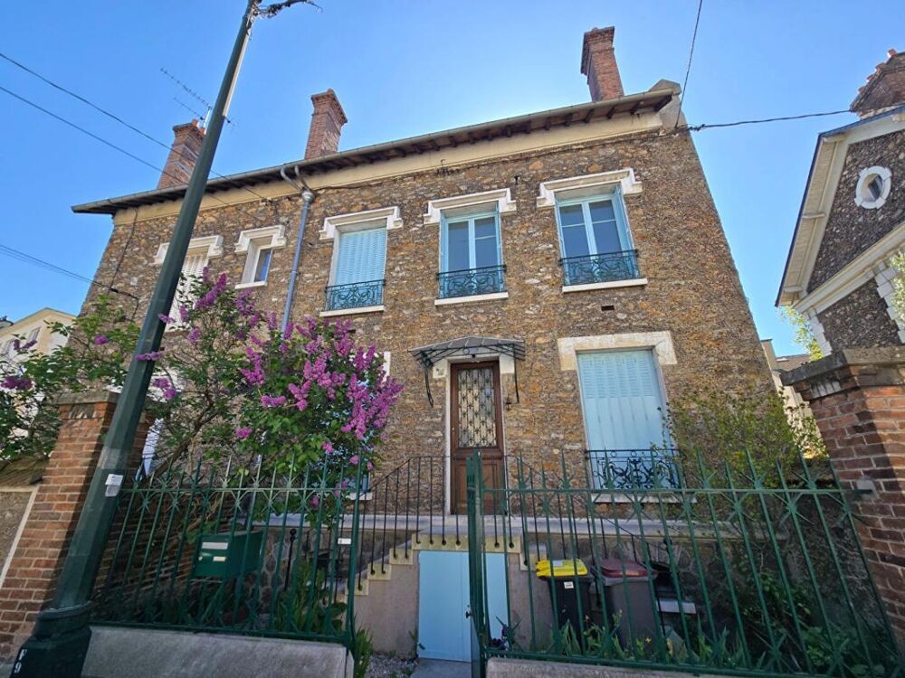 Vente Maison Maison Corbeil Essonnes 11 pièce(s) 190 m2 Corbeil essonnes