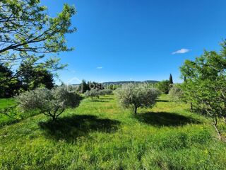  Maison  vendre 15 + pices 369 m