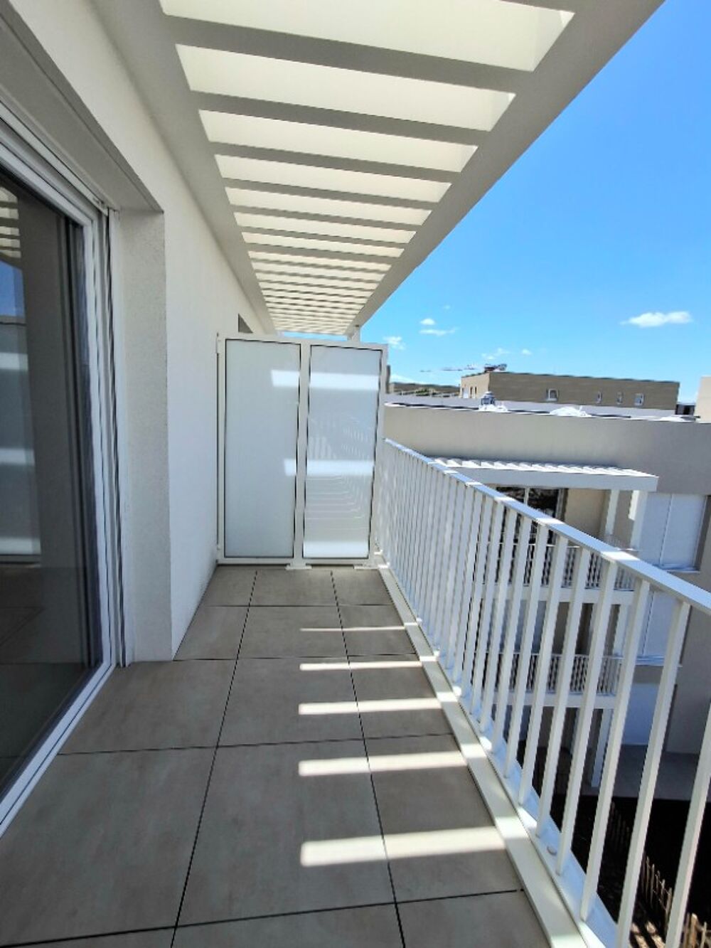 T1 NEUF avec balcon et parking à MONTEUX
