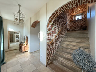  Propri�t�/ch�teau � vendre 8 pi�ces 318 m�