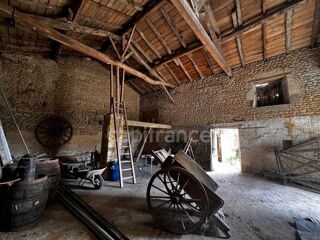  Remise / Grange � vendre 5 pi�ces 175 m� Genouille