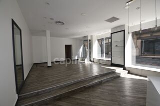  Immeuble à vendre 12 pièces 340 m²
