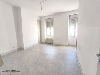  Immeuble � vendre 15 + pi�ces 582 m�