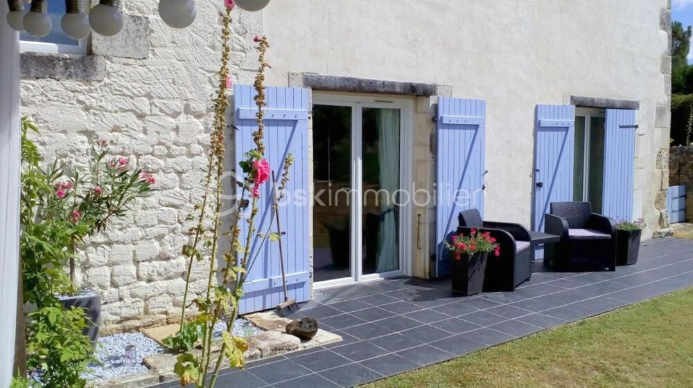 Vente Maison Maison charentaise et son gite avec piscine Clion